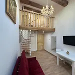 Familial A Mezzanine Presbytère Dans L'église Apartamento *