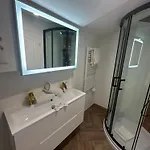 Familial A Mezzanine Presbytère Dans L'église Apartamento *