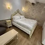 Familial A Mezzanine Presbytère Dans L'église Apartamento Narbona