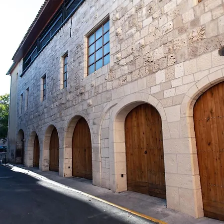 Familial A Mezzanine Presbytere Dans L'eglise Apartment Narbonne