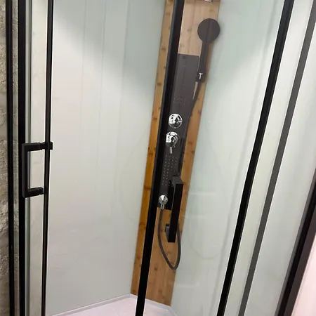 Familial A Mezzanine Presbytere Dans L'eglise * Narbonne