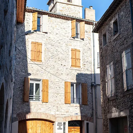 Familial A Mezzanine Presbytere Dans L'eglise Apartmán